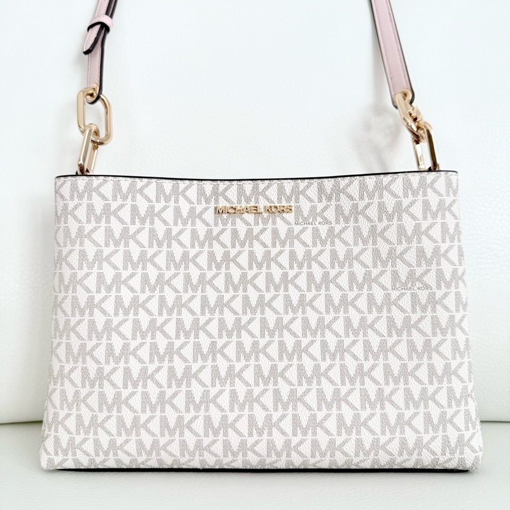 NWT ❤️ Michael Kors Trisha Crossbody Bag ❤️